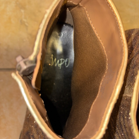 Gorgeous Sparkly Gold Boots with Light Tiger Print, Ladies 7.5 - Picture 6 of 8